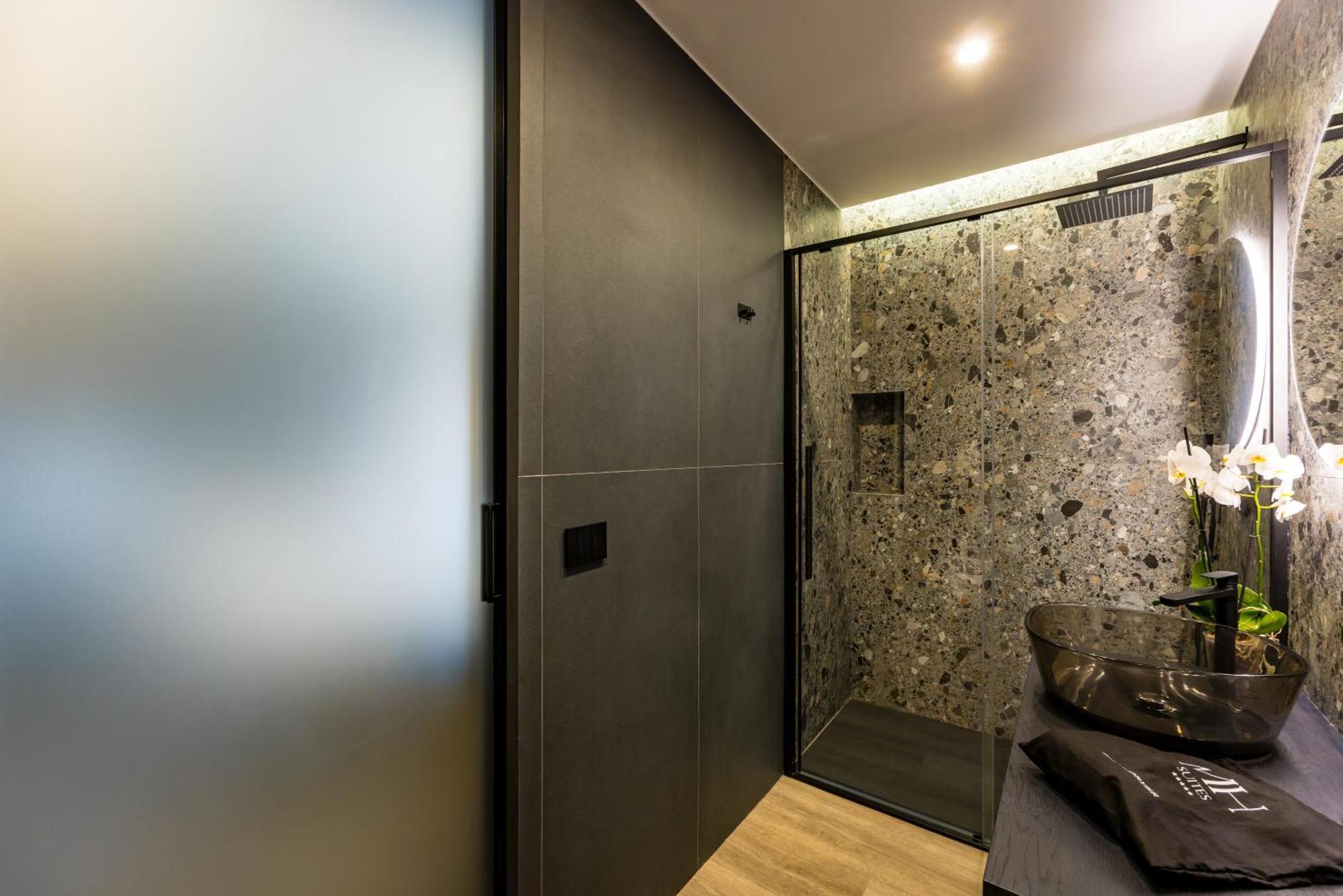 Mh Suites Plebiscito Neapol Exteriér fotografie