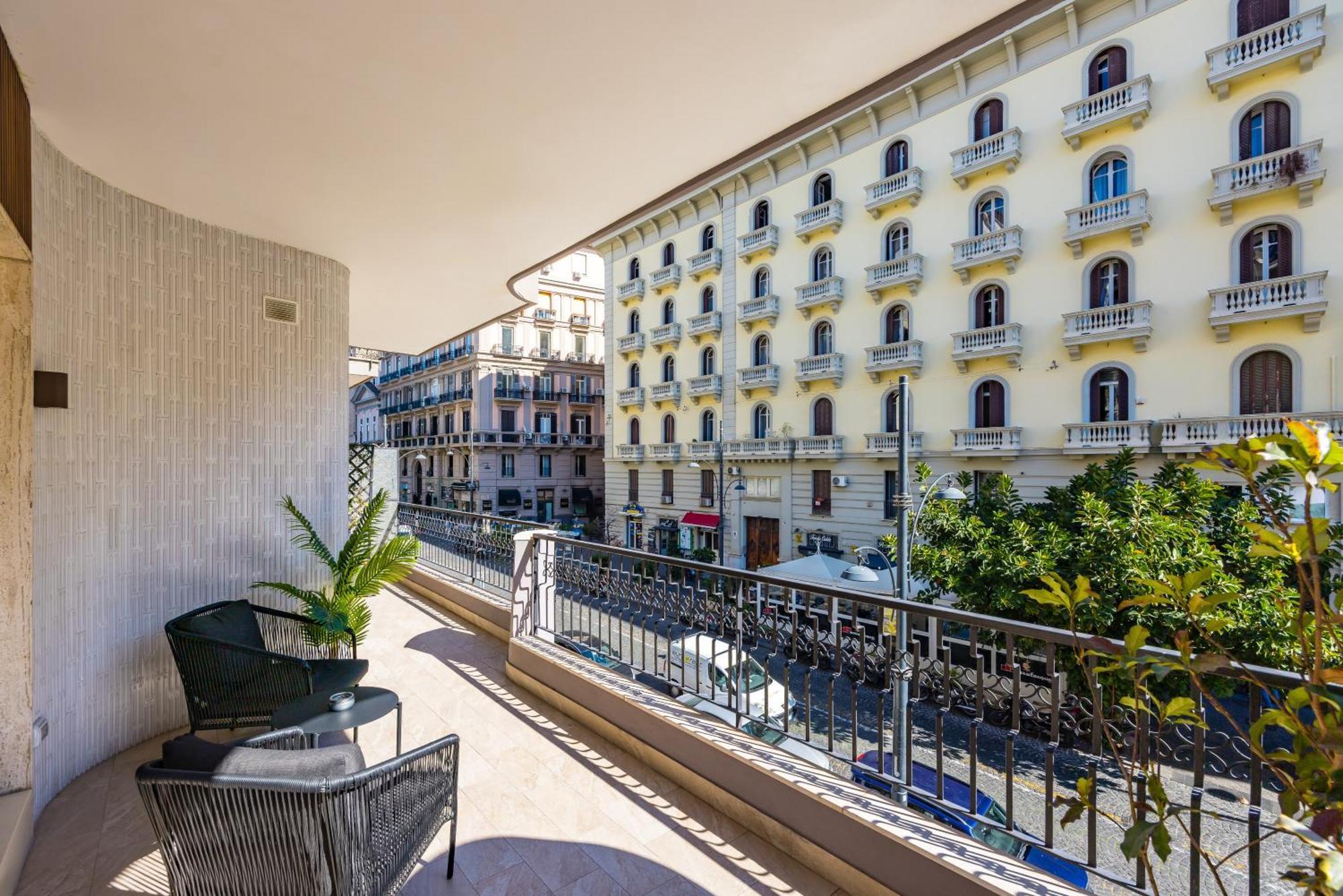 Mh Suites Plebiscito Neapol Exteriér fotografie